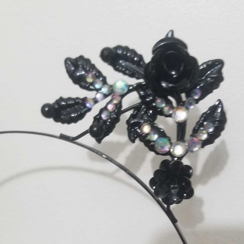 VGUC iridescent black roses head accessory - Picture 4 of 4